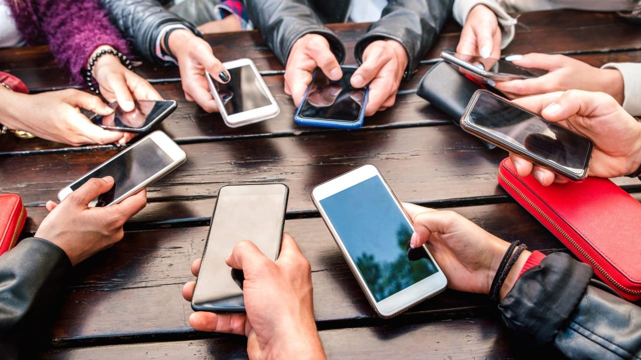 Akilli telefonlar zihnimizi tembellestiriyor mu V1