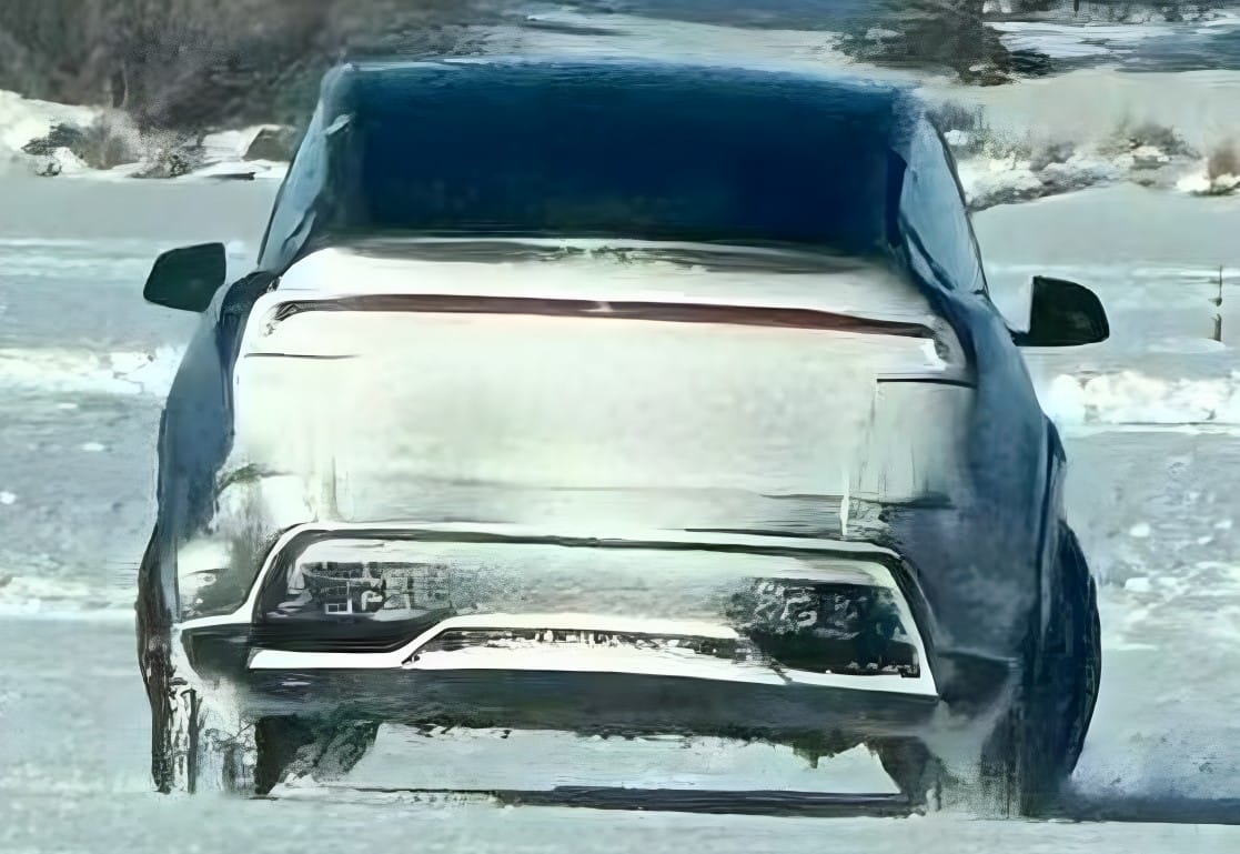 yeni Tesla Model Y