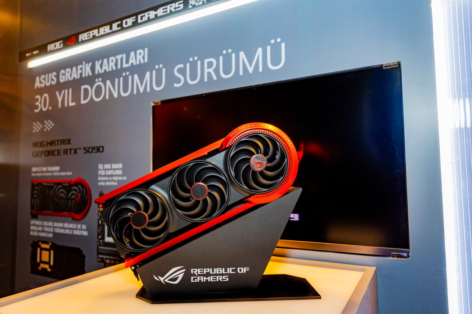 ASUS ROG